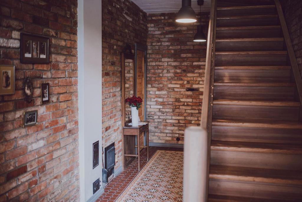 Saha Kluba Apartamenti Кулдига Экстерьер фото