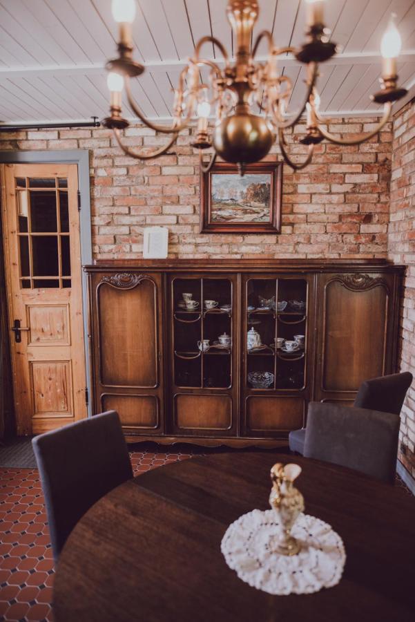 Saha Kluba Apartamenti Кулдига Экстерьер фото