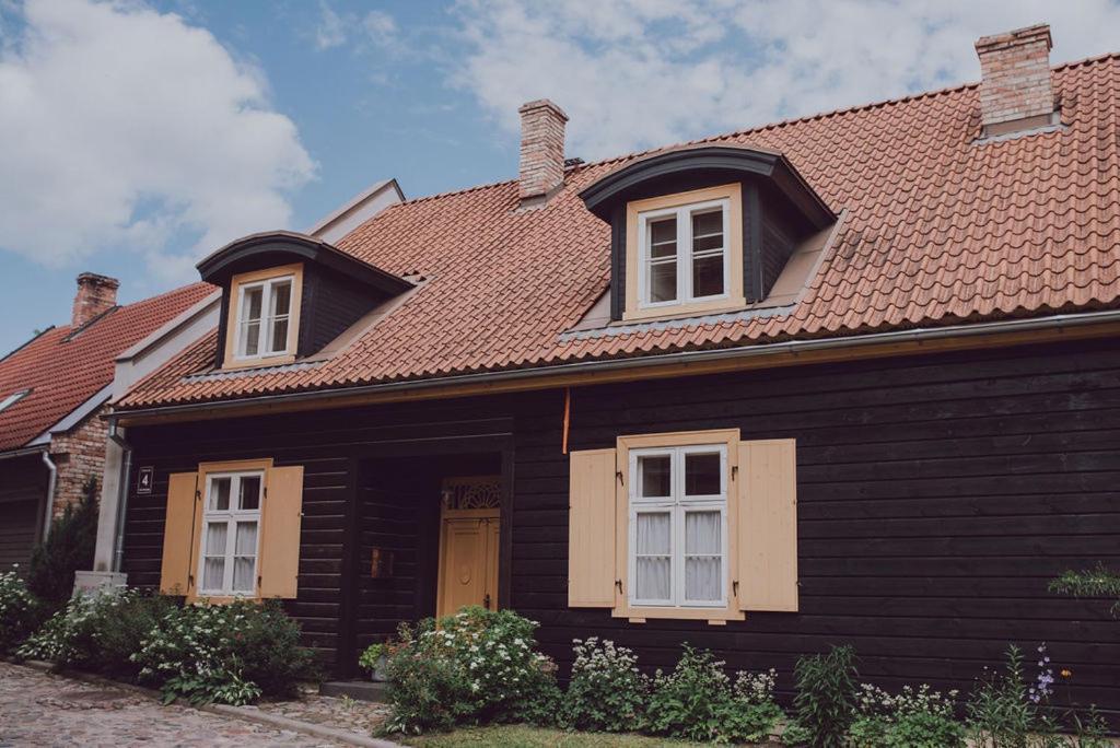 Saha Kluba Apartamenti Кулдига Экстерьер фото