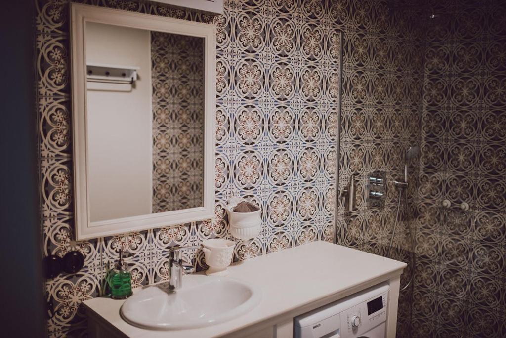 Saha Kluba Apartamenti Кулдига Экстерьер фото