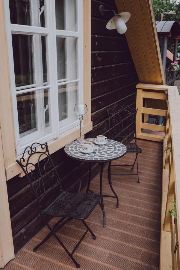 Saha Kluba Apartamenti Кулдига Экстерьер фото
