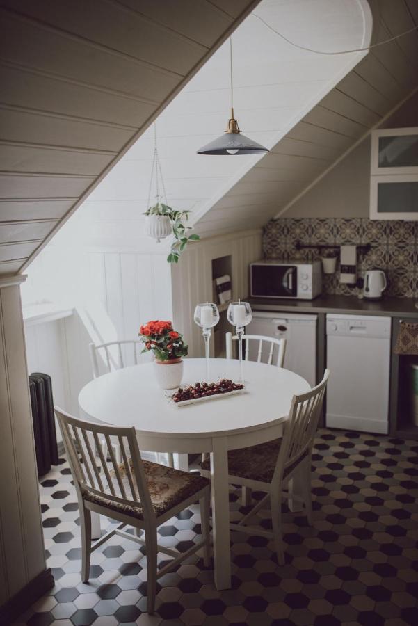 Saha Kluba Apartamenti Кулдига Экстерьер фото