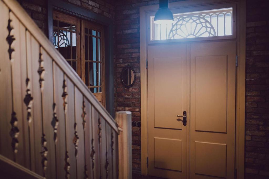 Saha Kluba Apartamenti Кулдига Экстерьер фото