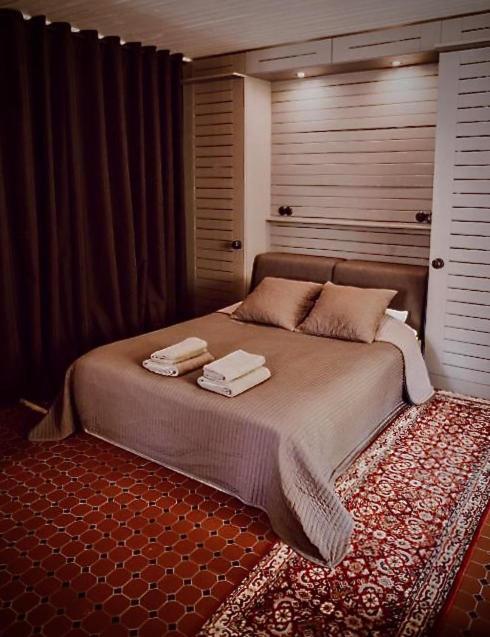 Saha Kluba Apartamenti Кулдига Экстерьер фото
